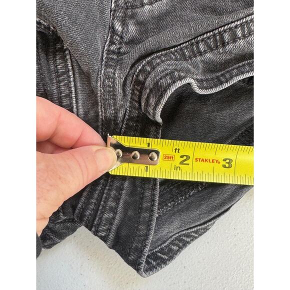 Pilcro Shorts Womens 25 Black Gray Denim MidRise Curved Hem Retro Daisy Dukes - Picture 11 of 15